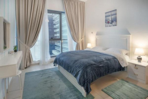 EXCELLENT 2 Bedroom Beach Front (Side View)